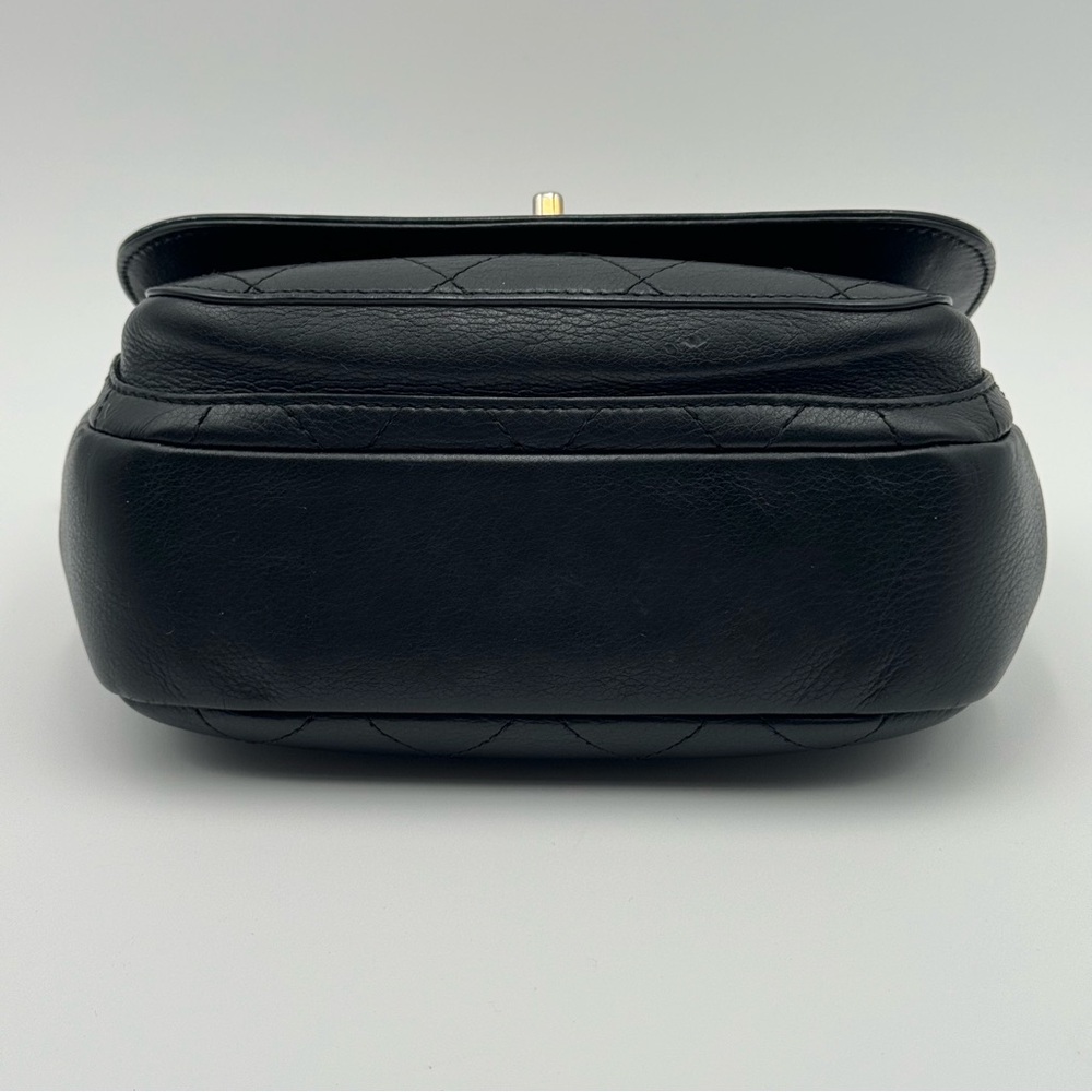 (SOLD) Chanel 19B Veau Grain Black Flap Bag W Gold (Full Set W Receipt & Tags) - Picture 9 of 16